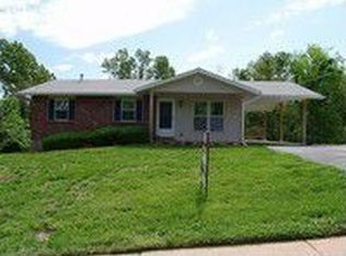 2008 Sunswept Ln, High Ridge, MO 63049