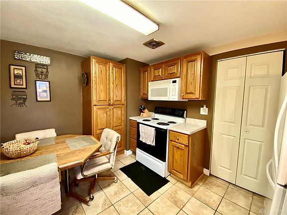 5th image of 6349 Kingsbury Dr