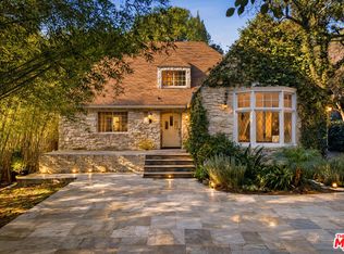 2633 1/2 N Commonwealth Ave, Los Angeles, CA 90027