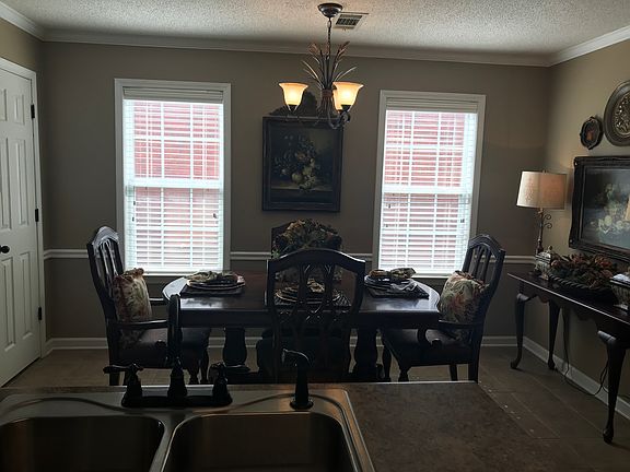 5th image of 135 Indian Wells Dr