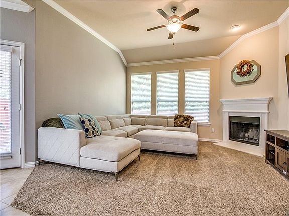3rd image of 5108 McClellan Dr