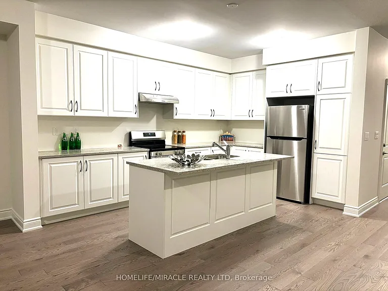 94 Bermondsey Way — Photo 4