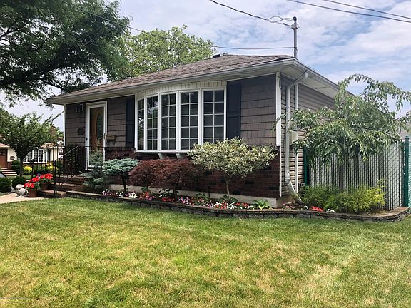 2nd image of 1742 S Railroad Ave