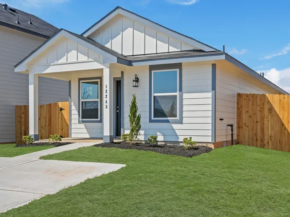 12243 Shield Crest Ct, Willis, TX 77378