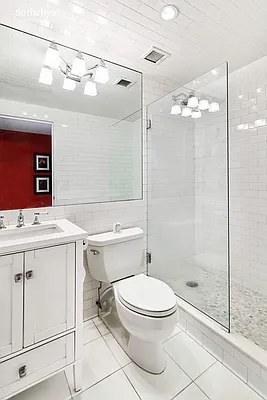 Sold by Sotheby's International Realty | media 10
