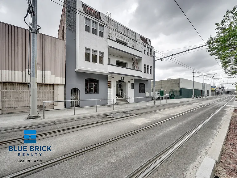 1420 S Flower St #10 — Photo 5