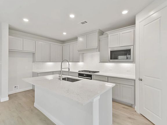 Homesite 2109 kitchen