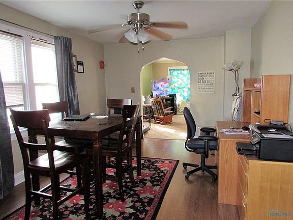 5th image of 146 Bergin Ave