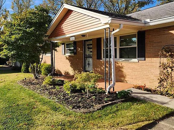2nd image of 9023 Saxton Dr