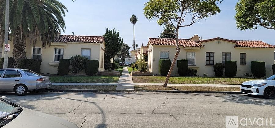 1st image of 6027 S Victoria Ave