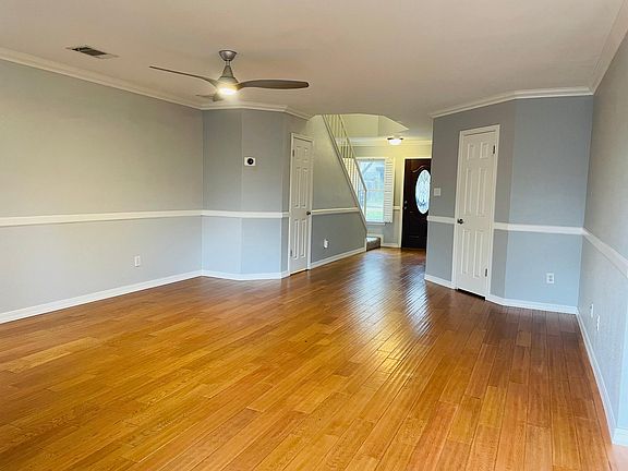 3rd image of 8305 Priest River Dr