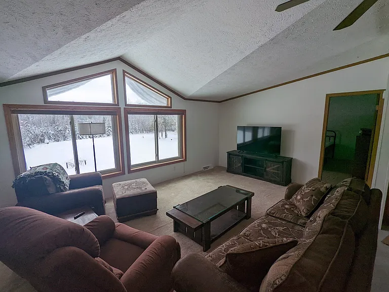 3148 Halcyon Dell Rd — Photo 6