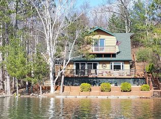 6102 Beach Rd, Johannesburg, MI 49751