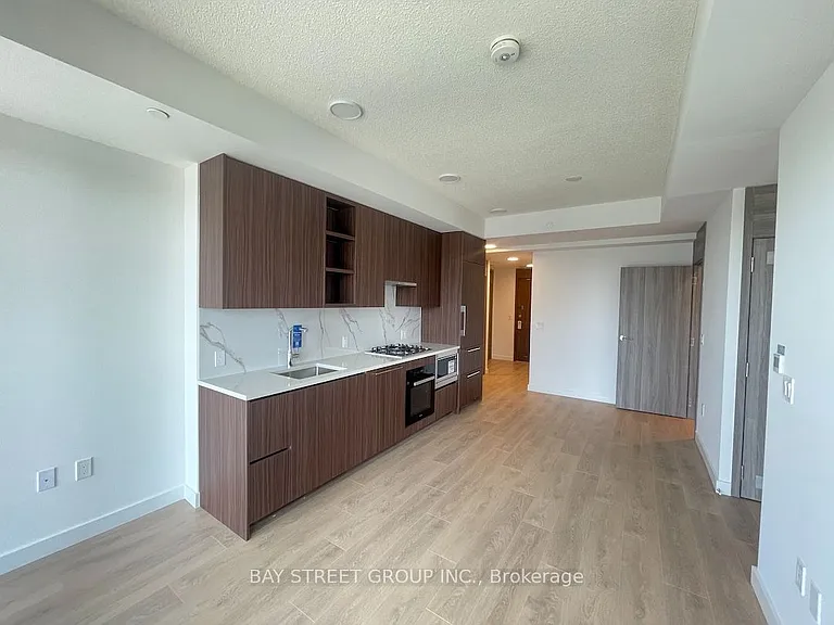18 Esther Shiner Blvd #1615 — Photo 3