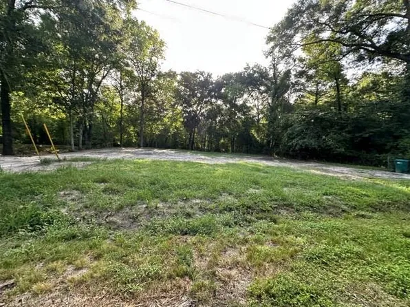 48 Tejas Dr, Huntsville, TX 77320