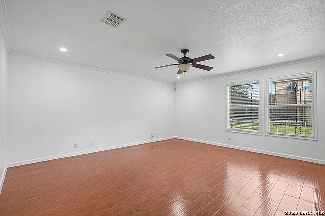 5806 Valparaiso Way — Photo 5