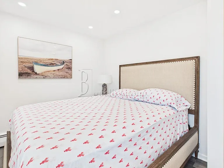4 Cambridge Ct #1 — Photo 14