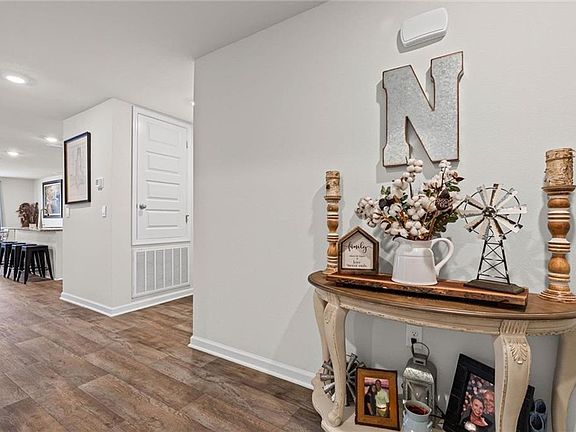 2nd image of 23935 Unbridled Loop