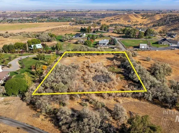 1455 Valley Steppe Dr, Buhl, ID 83316
