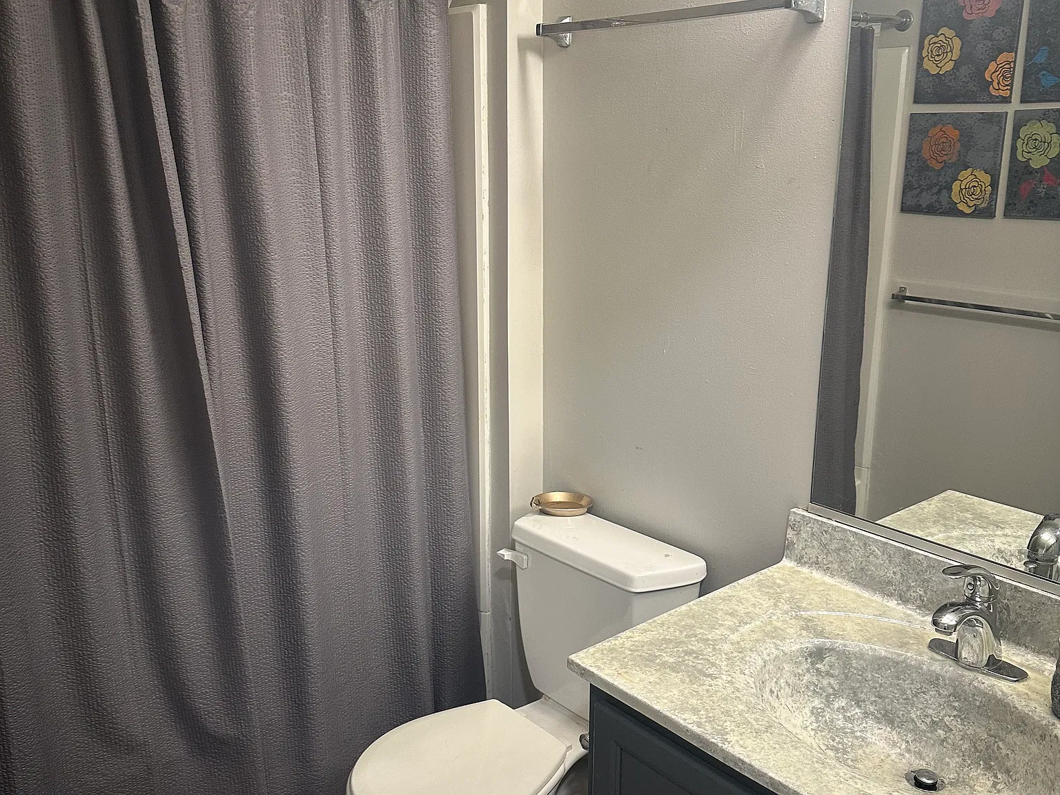 3 bed, 2.5 bath, 1740 sqft, $550 — Photo 4