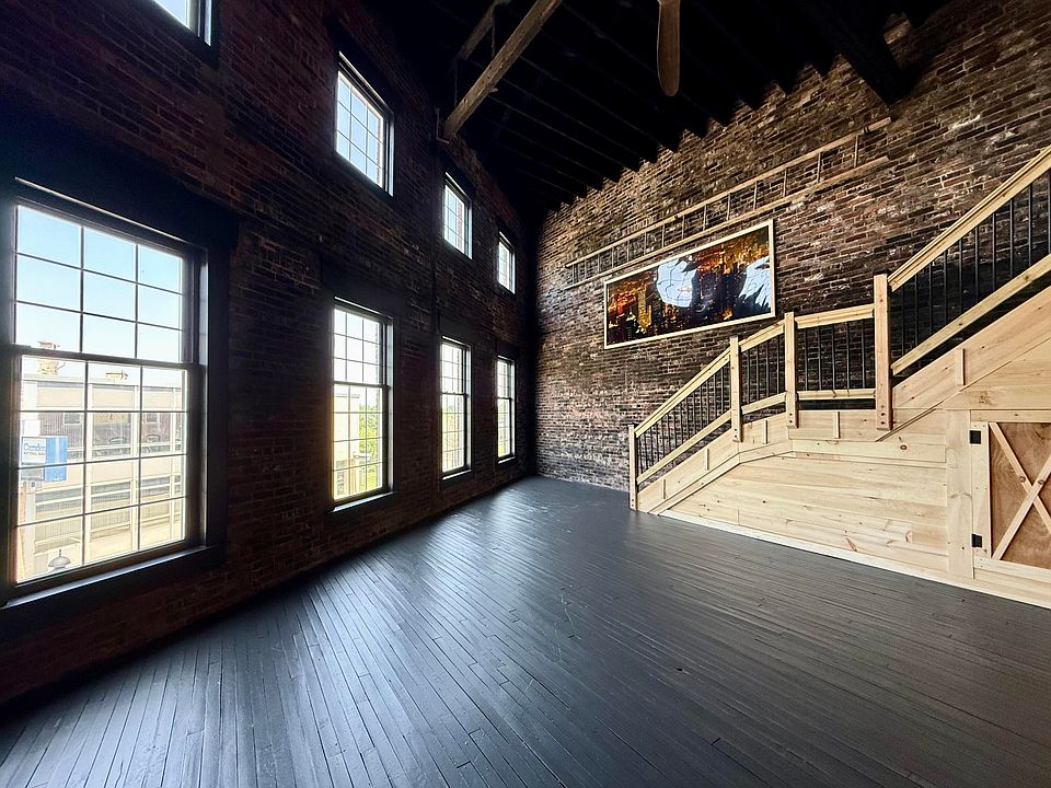 1st image of 339 Main Street