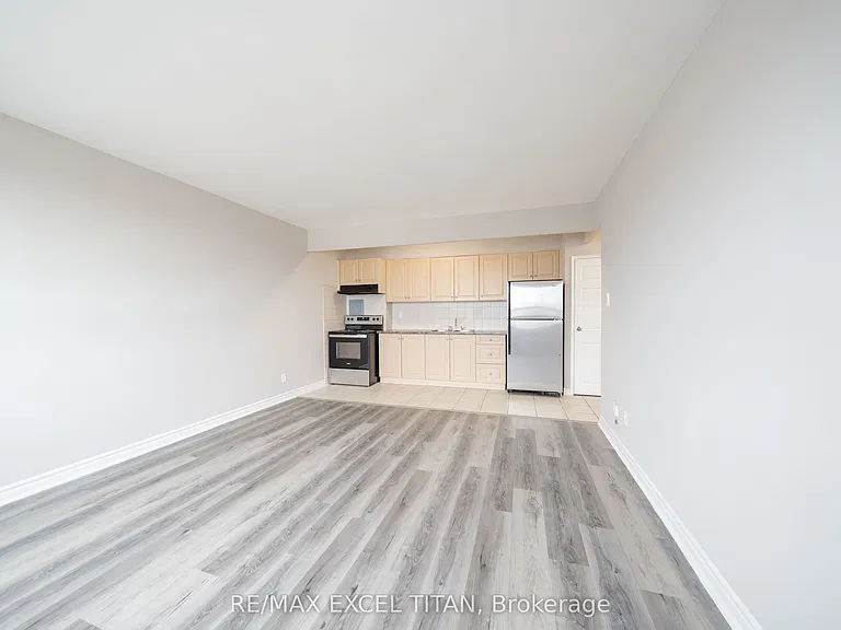 468 Ottawa St N #739D — Photo 2