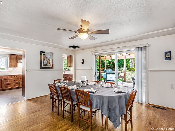 5th image of 9759 SE 33rd Ave