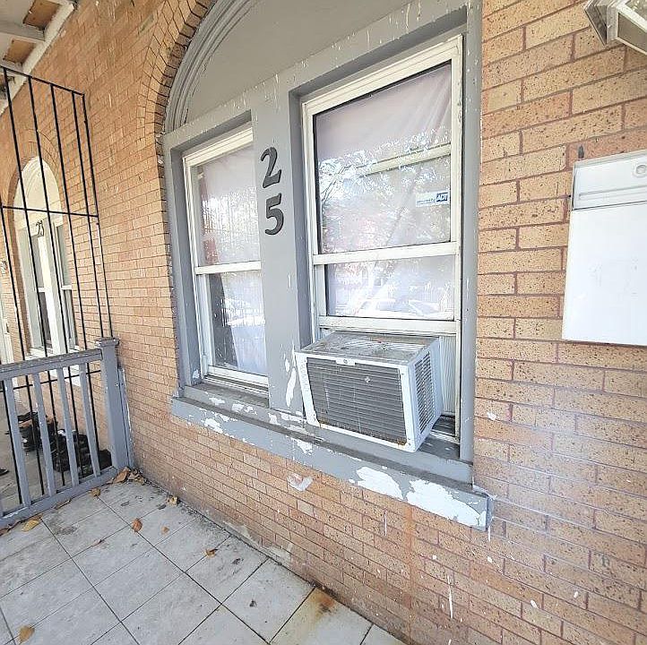 2nd image of 25 N 28th St