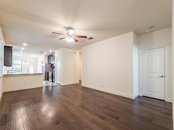 3rd image of 7105 Wildflower Way