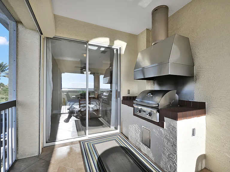 305 S Ocean Grande Dr #304 — Photo 34