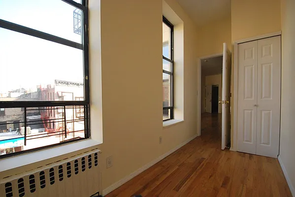 Rented by Bohemia Realty Group | media 32