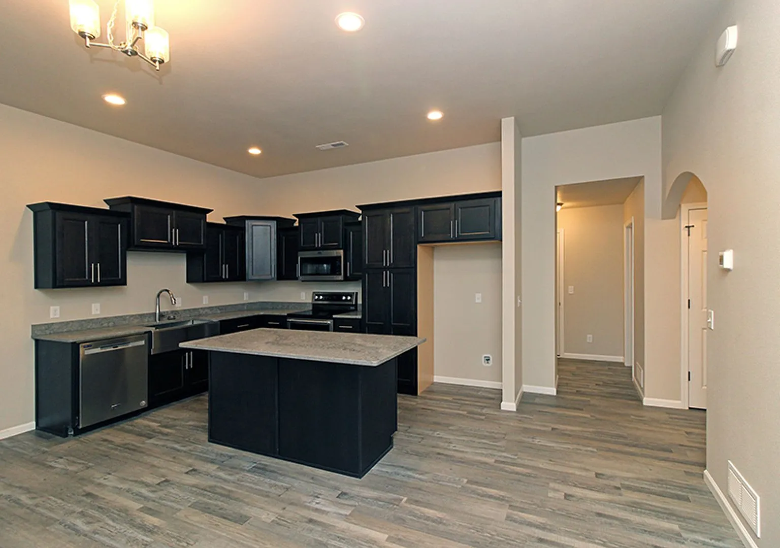 Beautiful patio twin home in Lakewood! — Photo 4