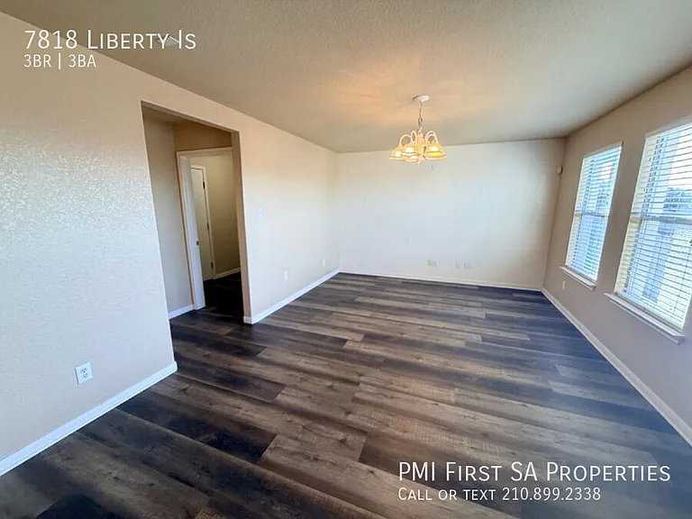 7818 Liberty Is — Photo 4