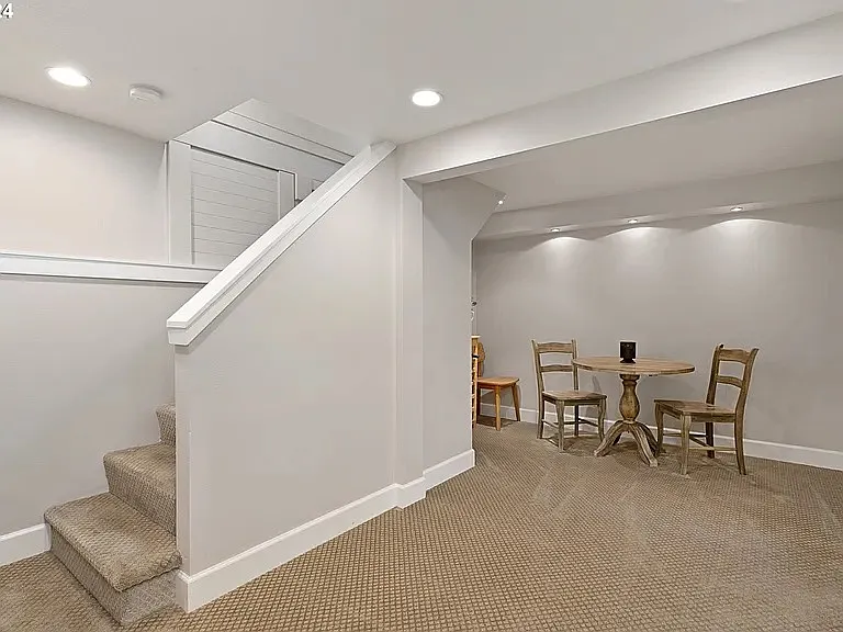 125 W 37th St — Photo 18