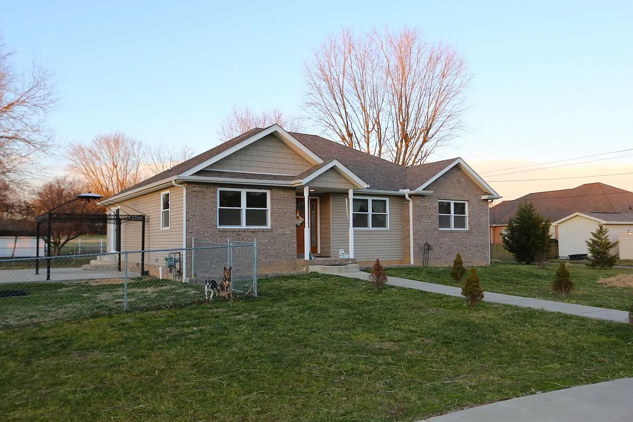 8301 County Road 107 photo 1