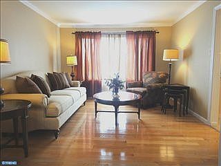 4th image of 766 Dawes Dr