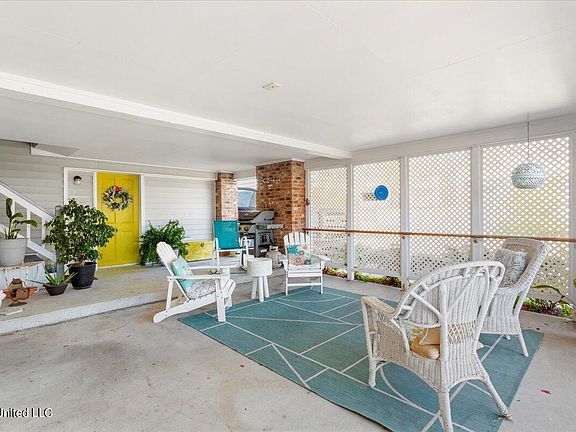 4th image of 255 E Scenic Dr APT B