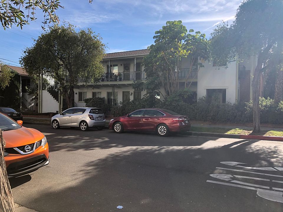 1st image of 188 N Clark Dr
