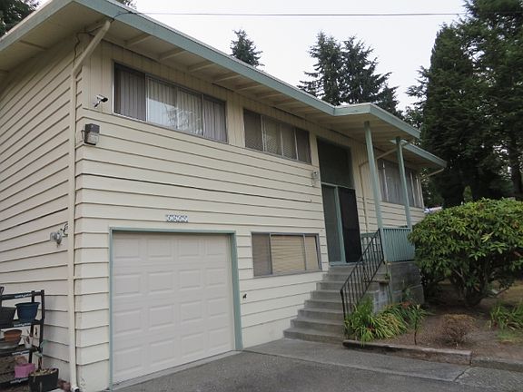 2nd image of 3027 206th Pl SW
