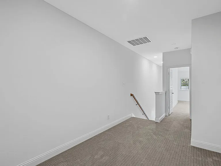 228 Sunset Ln — Photo 18