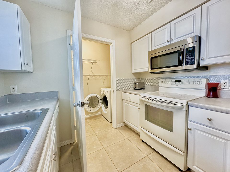 1st image of 4276 Calinda Ln #228