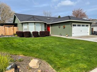1708 S Holly St, Medford, OR 97501
