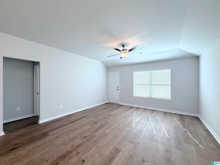 128 Challenger Way — Photo 6