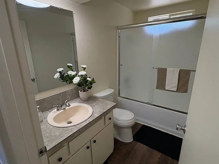 Ava Apartments — Photo 12