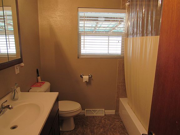 4th image of 2906 Avenue E