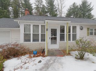 9 Pinewood Rd, Guilderland, NY 12084