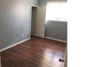 2427 W Taylor St #3, Chicago, IL 60612