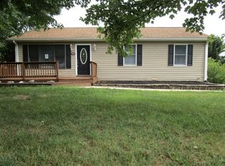 100 Ox Rd, Waynesboro, VA 22980