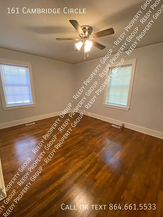 Updated One Bed/One Bath Duplex Available Near Duncan Park Half Off First Full Month — Photo 3