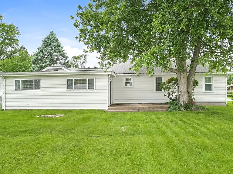 1836 Morven Ave — Photo 16